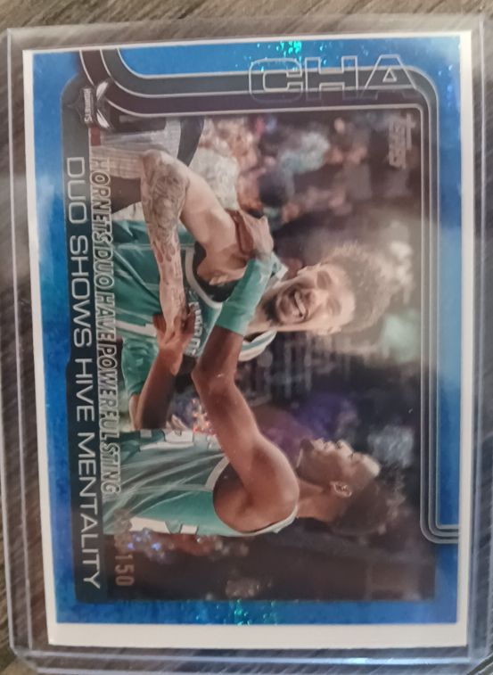 2025-26 Topps #283 Hornets Duo Have Powerful Sting: Duo Shows Hive Mentality — front