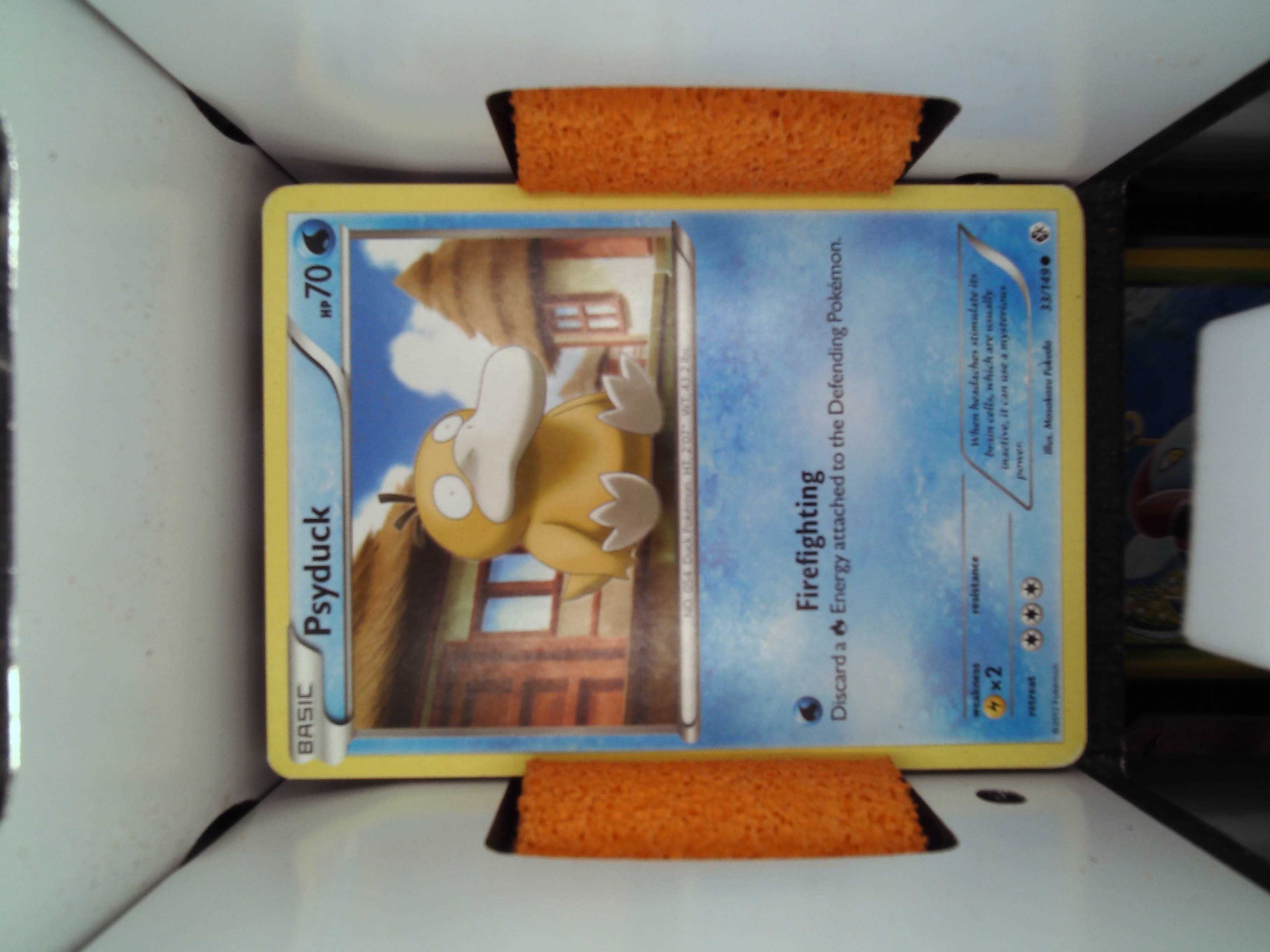 2011 Pokemon Black & White #33 Psyduck — front