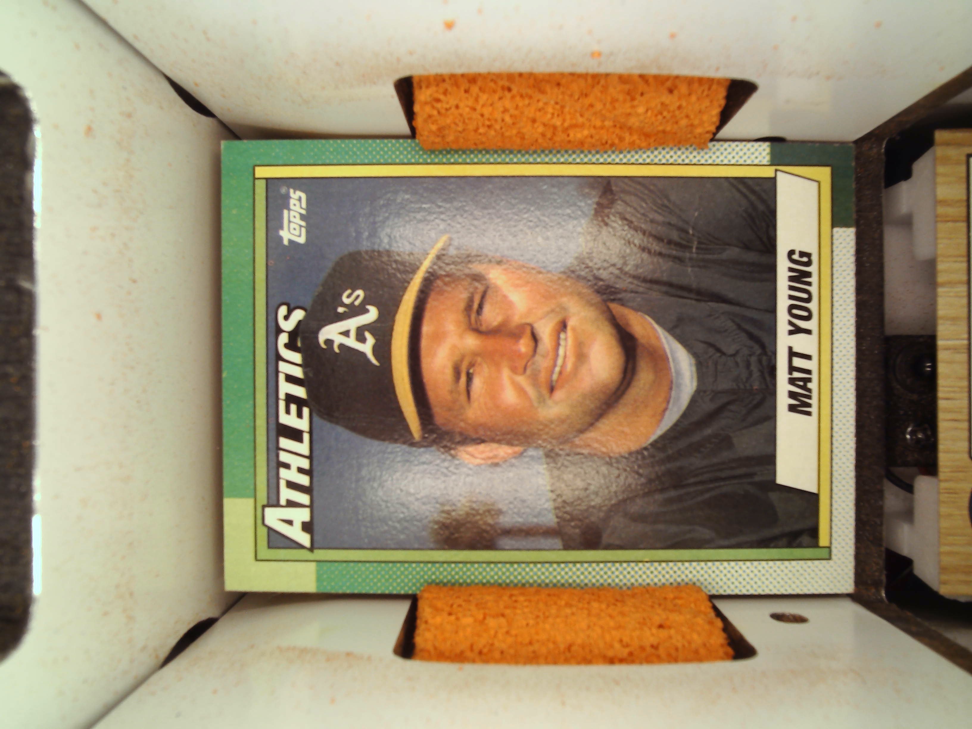 1990 Topps #501 Matt Young — front