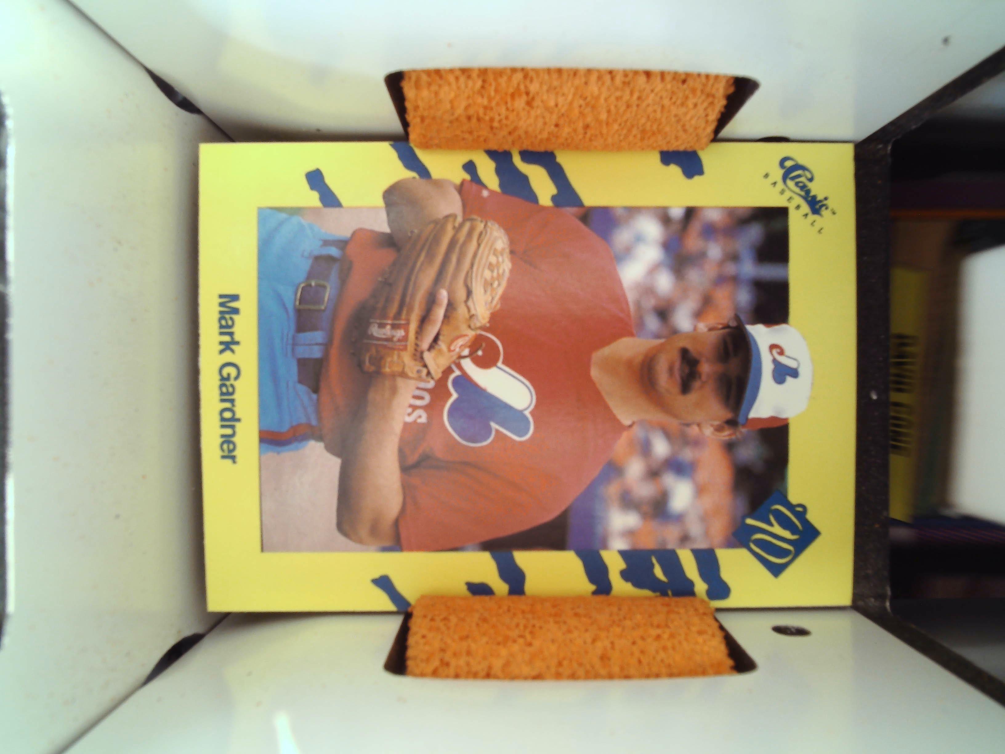 1990 Classic Yellow #40 Mark Gardner — front