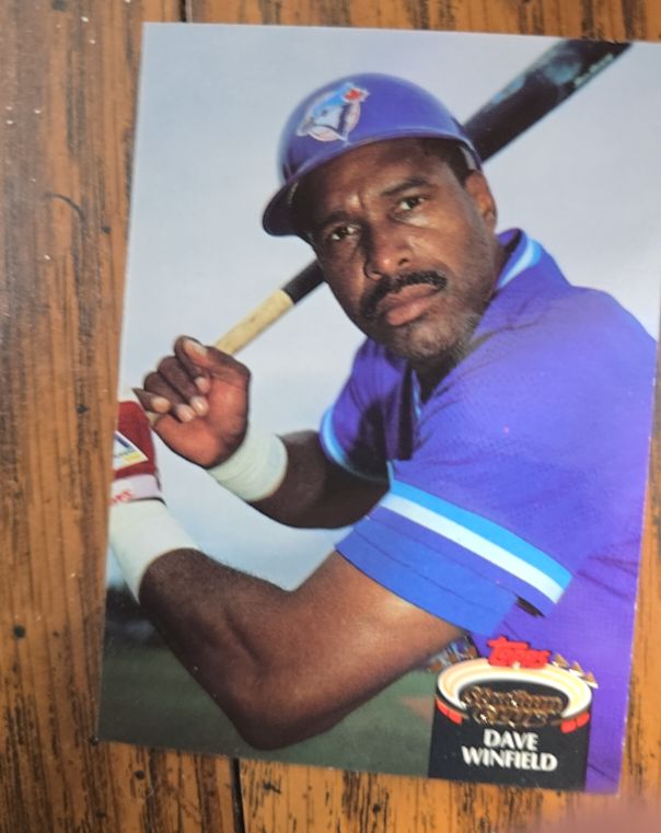 1992 Topps Stadium Club #745 Dave Winfield — front