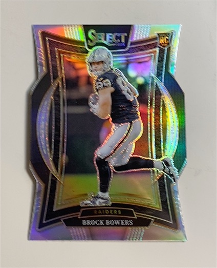 2024 Panini Select Concourse #31 Brock Bowers Silver Prizm Die-Cut Rookie — front
