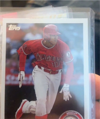 2024 Topps #17 Shohei Ohtani — front