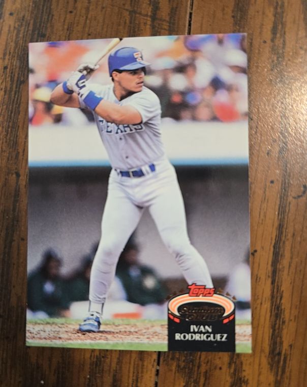 1992 Topps Stadium Club #415 Ivan Rodriguez — front