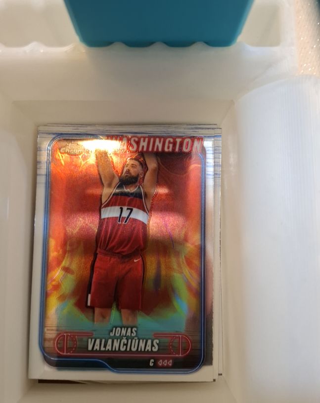 2024-25 Topps Chrome #91 Jonas Valančiūnas — front
