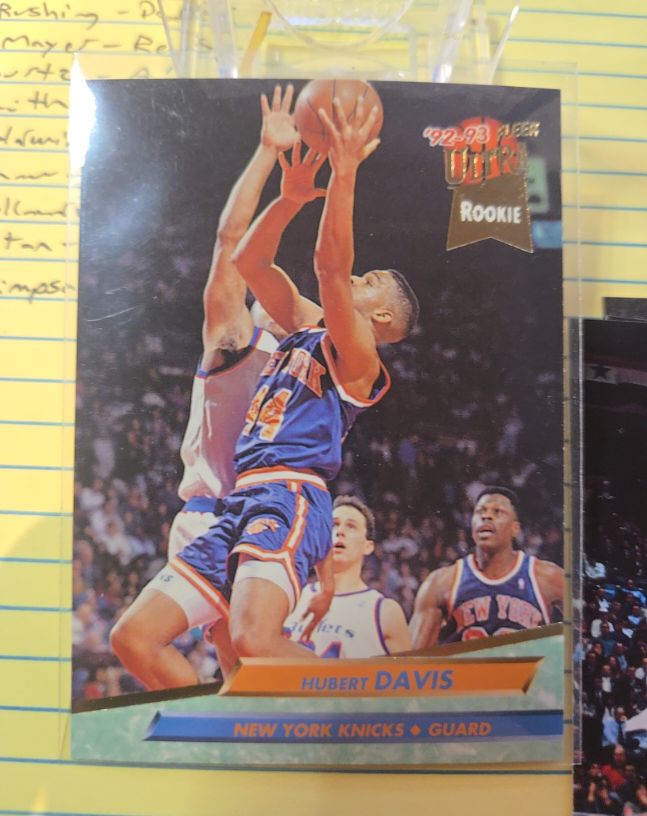 1992-93 Fleer Ultra #321 Hubert Davis — front