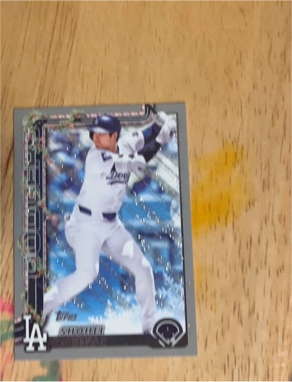 2025 Topps Holiday #H200 Shohei Ohtani — front