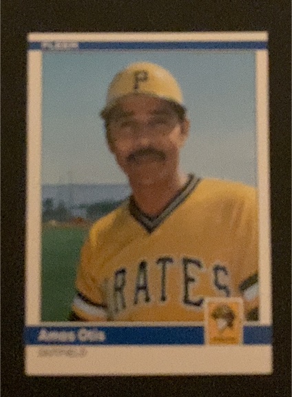 1990 Donruss #166 Arnie Gins — front