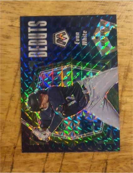 2021 Panini Mosaic Debuts #PD19 Evan White — front