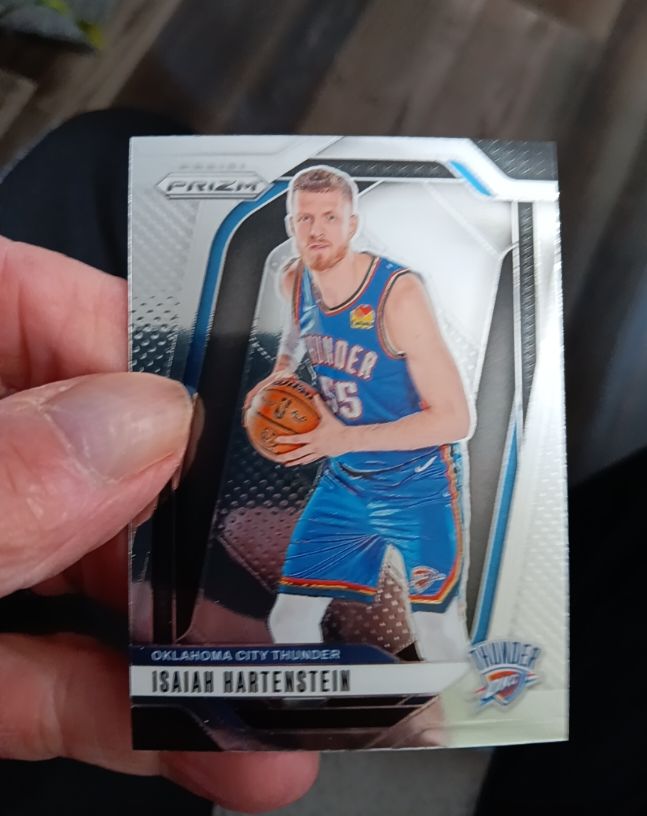 2024-25 Panini Prizm #154 Isaiah Hartenstein — front