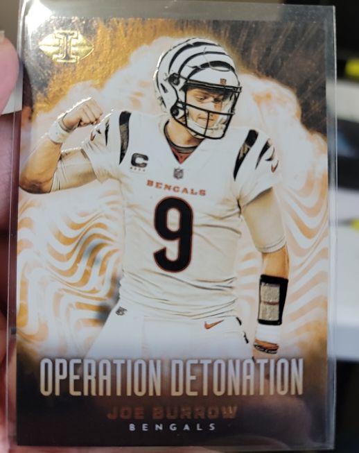 2023 Panini Illusions #7 Joe Burrow Operation Detonation — front
