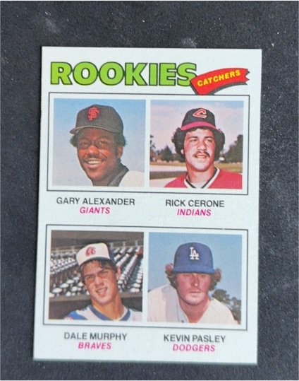 1977 Topps #476 Dale Murphy Rookie Catchers — front