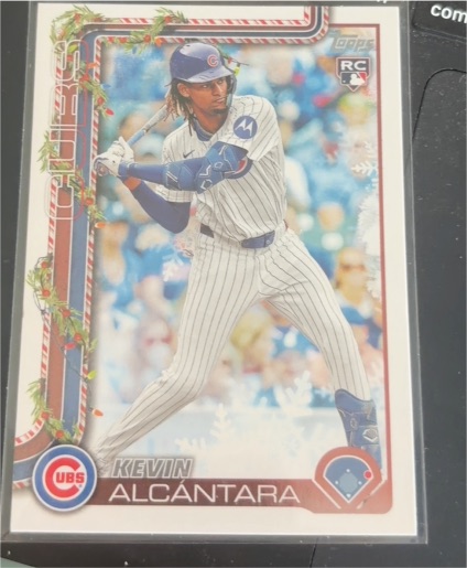 2025 Topps Holiday #H109 Kevin Alcántara — front