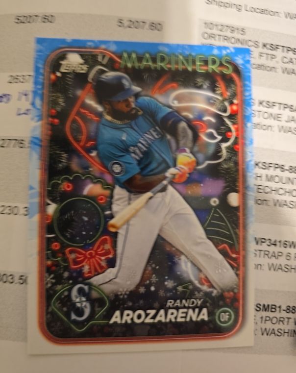 2024 Topps Holiday #H138 Randy Arozarena — front