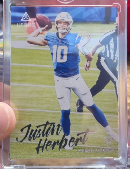 2020 Panini Chronicles Luminance #203 Justin Herbert — front