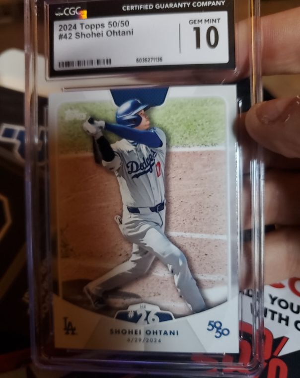 2024 Topps 50/50 #42 Shohei Ohtani — front