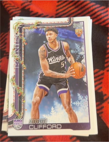 2025-26 Topps Holiday #H184 Nique Clifford — front