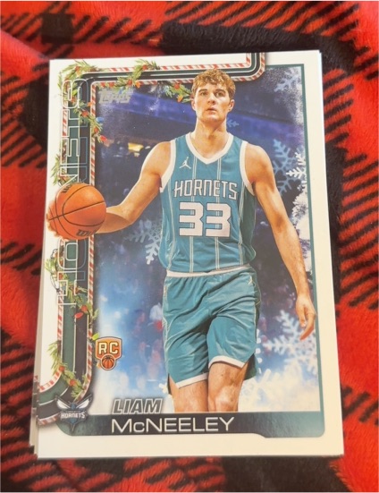 2025-26 Topps Holiday #H189 Liam McNeeley — front