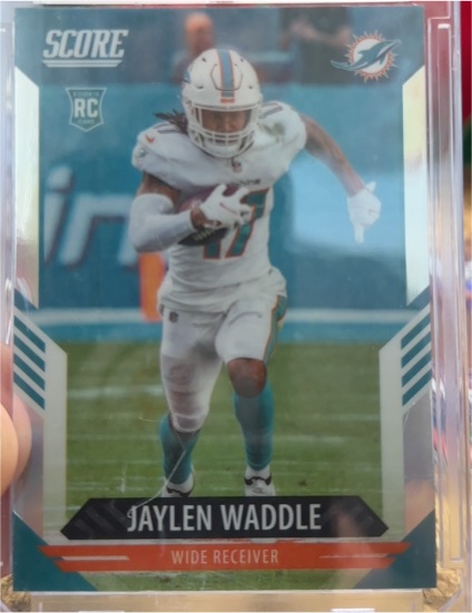 2021 Panini Chronicles Score #413 Jaylen Waddle — front