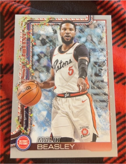 2025-26 Topps Holiday #H35 Malik Beasley — front