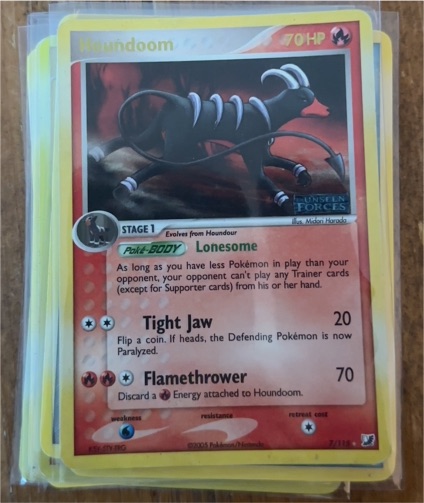2005 Pokémon EX Unseen Forces #7 Houndoom — front
