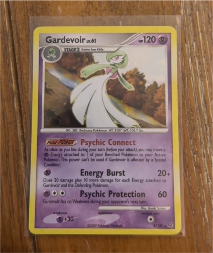2009 Pokémon Platinum #8 Gardevoir — front