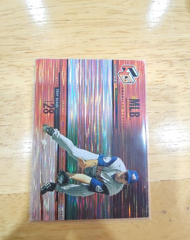 2000 Upper Deck HoloGrFX #128 Troy Glaus — front
