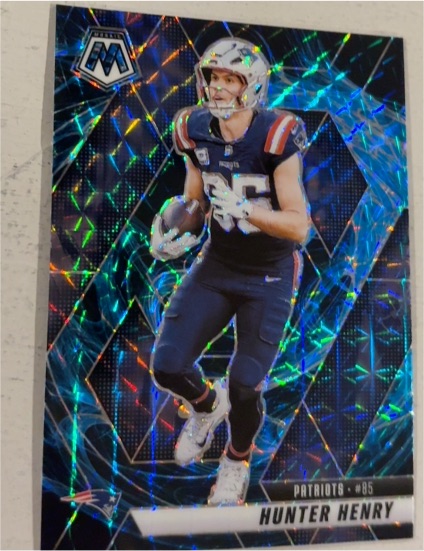 2020 Panini Mosaic #85 Hunter Henry — front