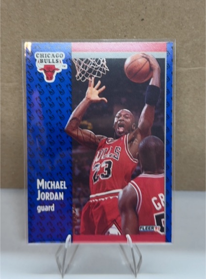 1991-92 Fleer #29 Michael Jordan — front