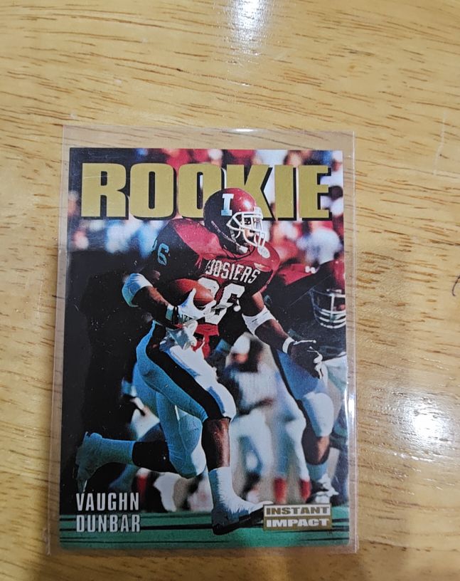 1992 SkyBox Impact #338 Vaughn Dunbar Rookie — front
