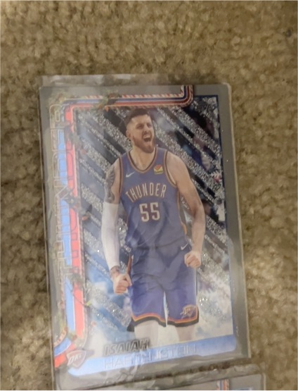 2025 Topps Holiday Basketball #H95 Isaiah Hartenstein — front