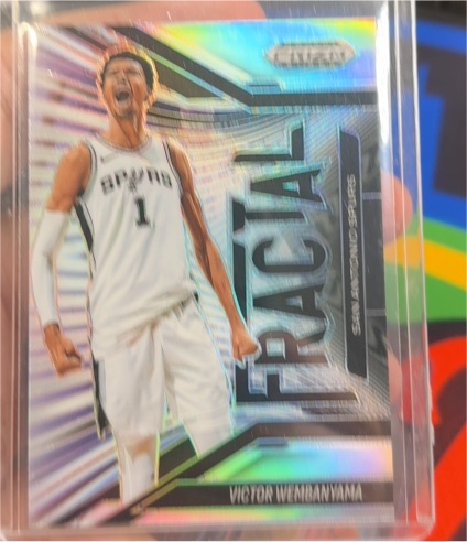 2024-25 Panini Prizm Black #10 Victor Wembanyama Fractal Silver Prizm — front
