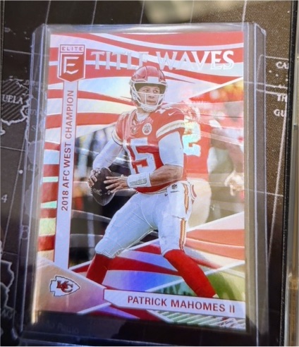 2018 Donruss Elite Title Waves #TW-3 Patrick Mahomes II — front