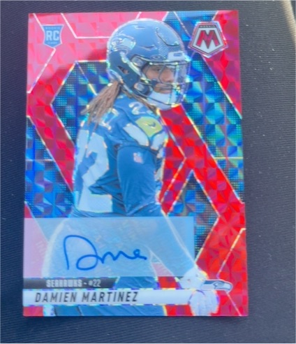 2025 Panini Mosaic Serious #22 Damien Martinez — front