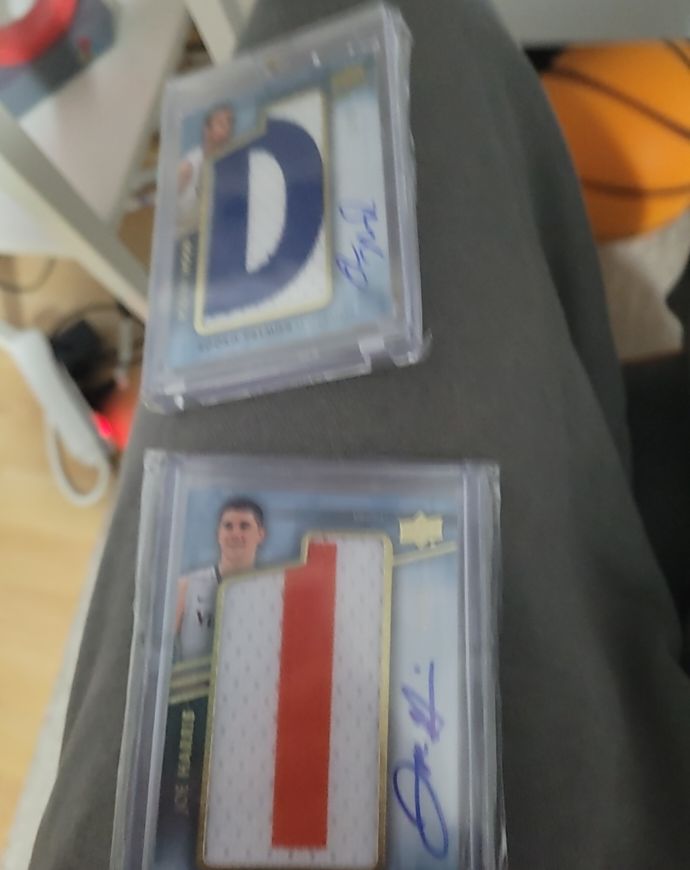 2021-22 Upper Deck SP Game Used Joe Veleno Draft Day Marks RC Patch Auto — front