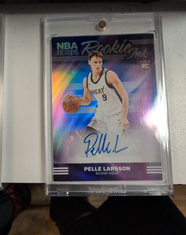 2024-25 Panini NBA Hoops Rookie Ink #RI-LAR Pelle Larsson — front
