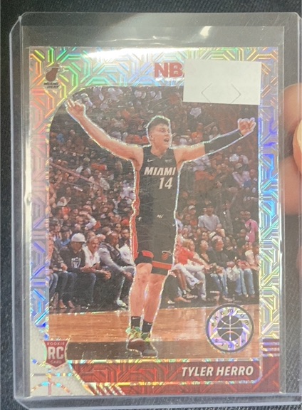 2019-20 Panini NBA Hoops Premium Stock #210 Tyler Herro — front