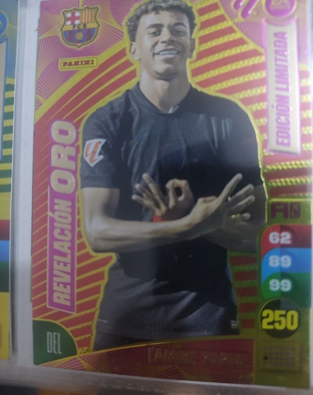 2023 Panini Adrenalyn XL #250 Vitor Roque — front