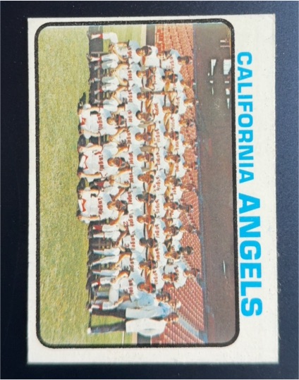 1973 Topps #243 California Angels Team — front