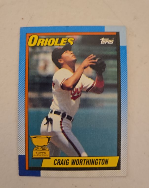 1990 Topps #521 Craig Worthington — front