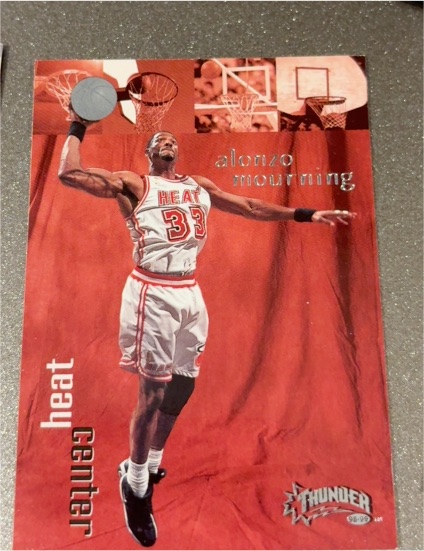 1998-99 SkyBox Thunder #5 Alonzo Mourning — front