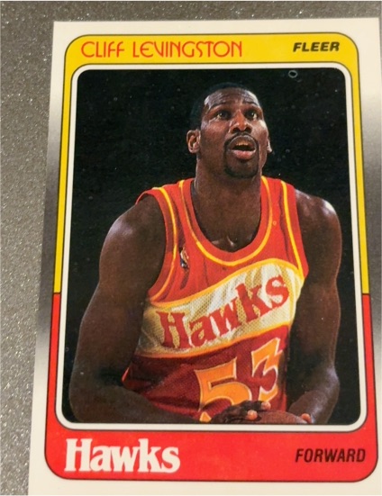 1988-89 Fleer #2 Cliff Levingston — front