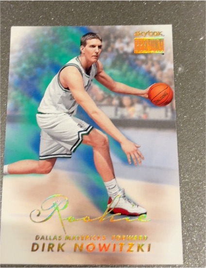 1998-99 Skybox Premium #255 Dirk Nowitzki Rookie Card — front