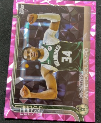 2025-26 Topps #54 Giannis Antetokounmpo — front