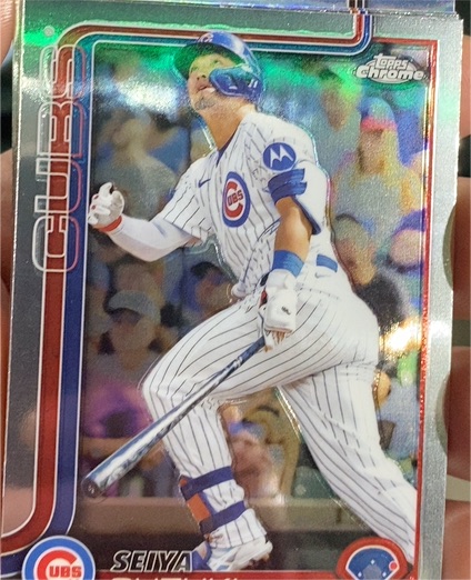 2025 Topps Chrome #210 Seiya Suzuki — front
