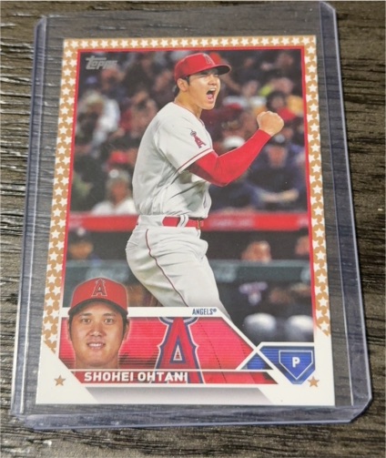 2023 Topps #17 Shohei Ohtani — front