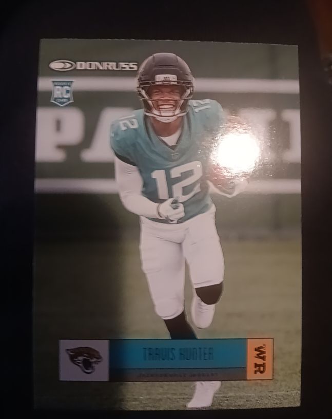 2025 Panini Donruss Retro 2005 #R05-TVH Travis Hunter — front