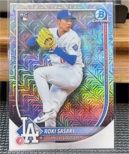 2025 Bowman Chrome #12 Roki Sasaki — front