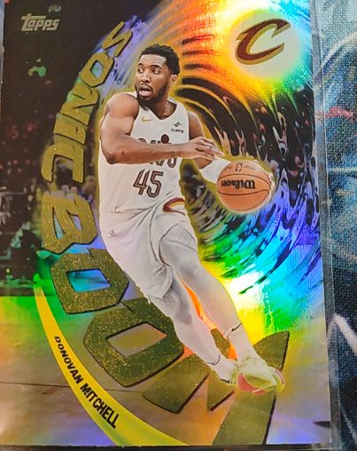 2025-26 Topps Basketball Sonic Boom #SB-9 Donovan Mitchell — front