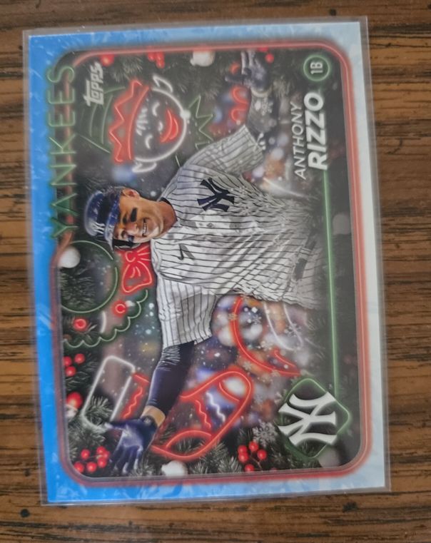 2024 Topps Holiday #H28 Anthony Rizzo — front